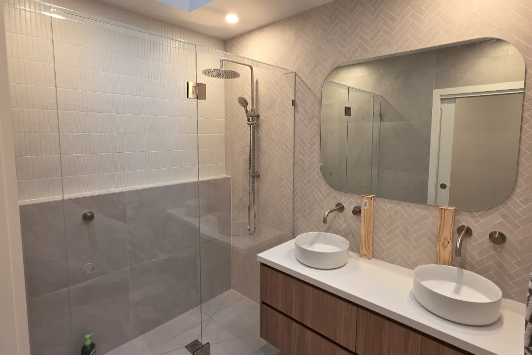 Shower Screens Port Melbourne